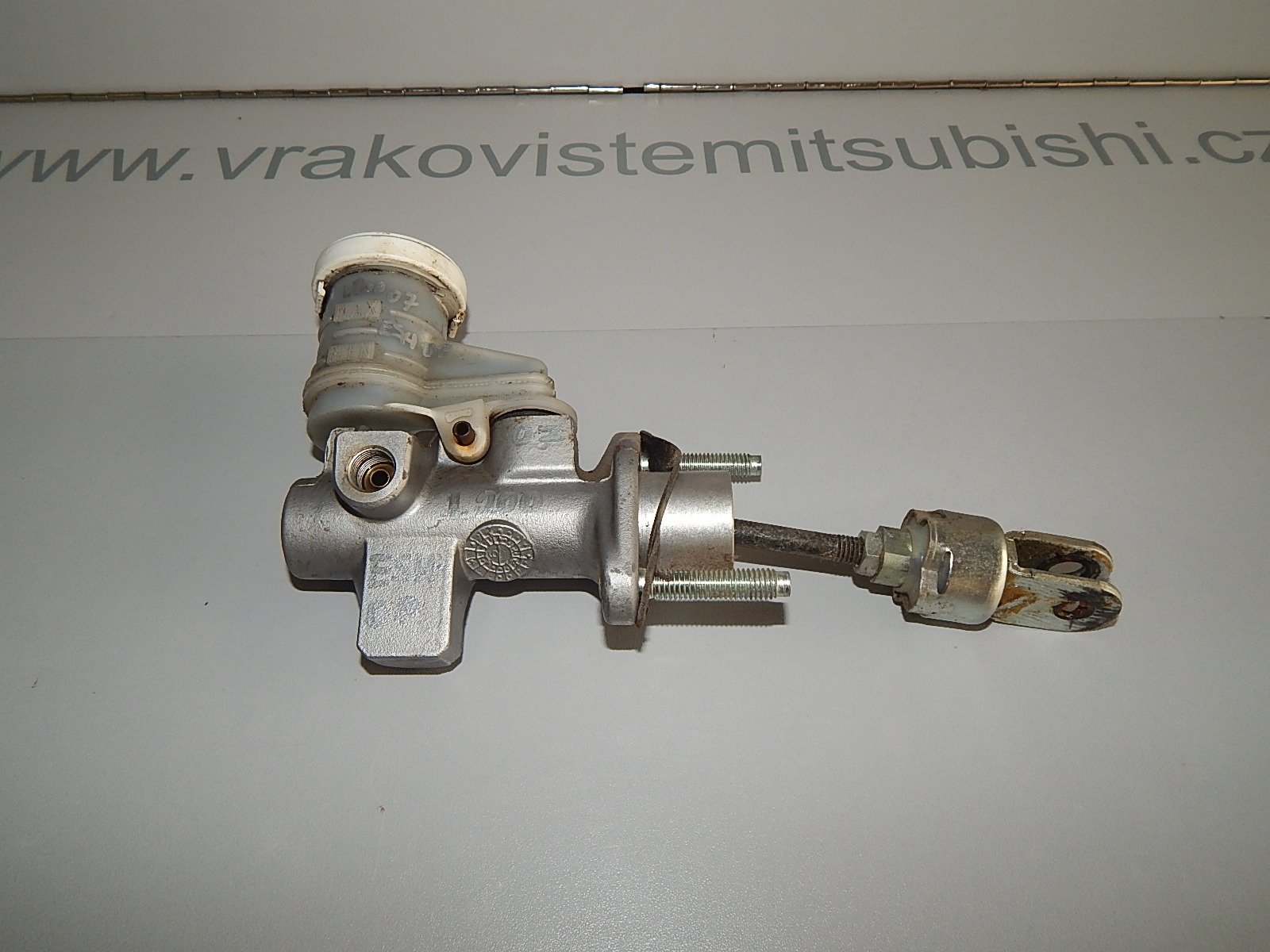 Mitsubishi MR995034 HLAVNÍ VÁLEC SPOJKY MR995034 MITSUBISHI L200 III ...
